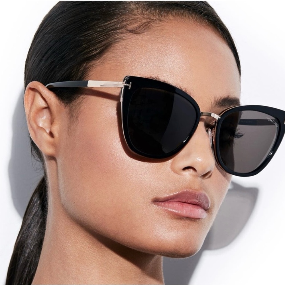 NWT Tom Ford Simona Black Cat-Eye Sunglasses MSRP $495